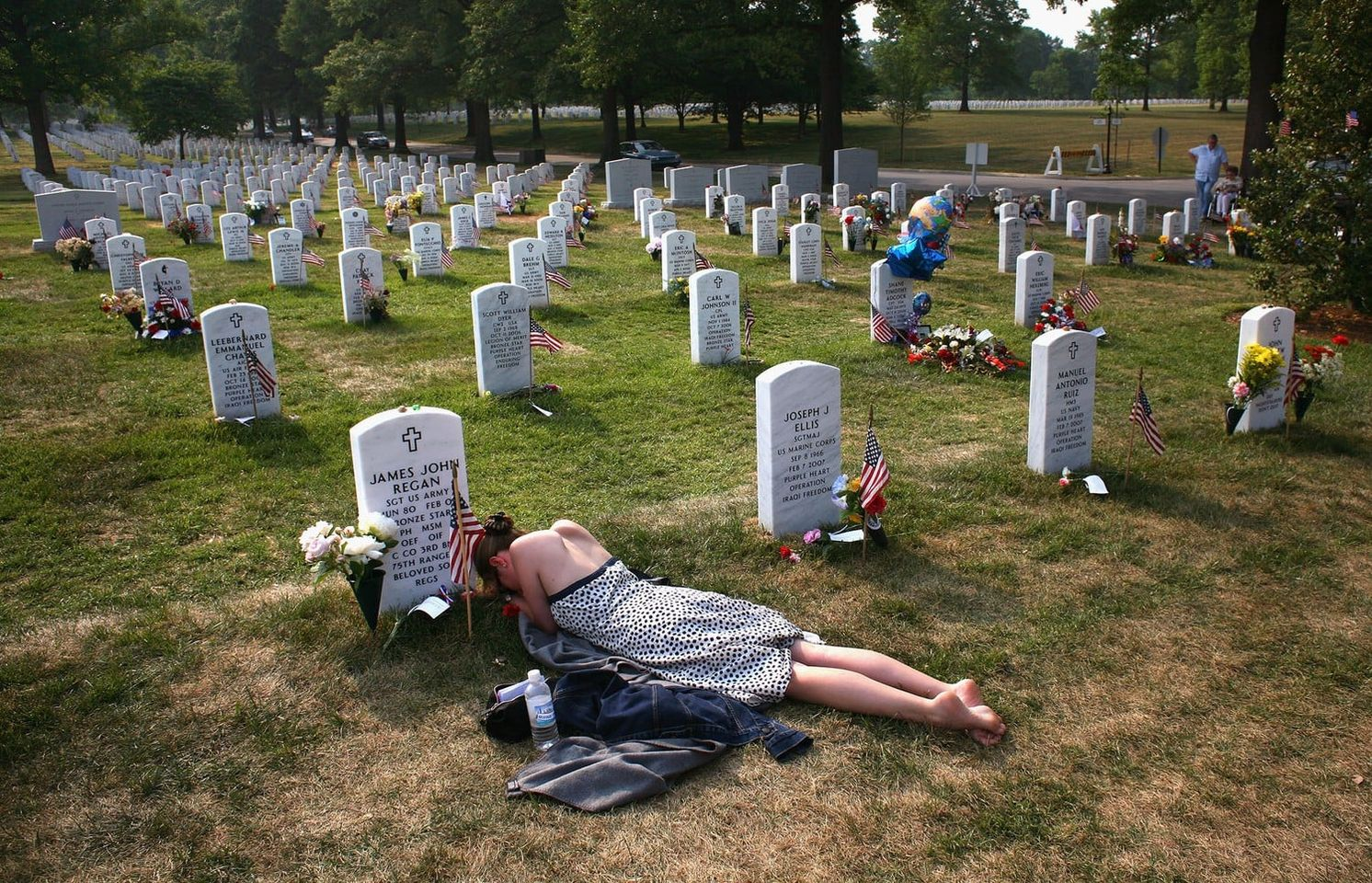 Искать кладбище во сне. James John Regan солдат. Арлингтон кладбище.
